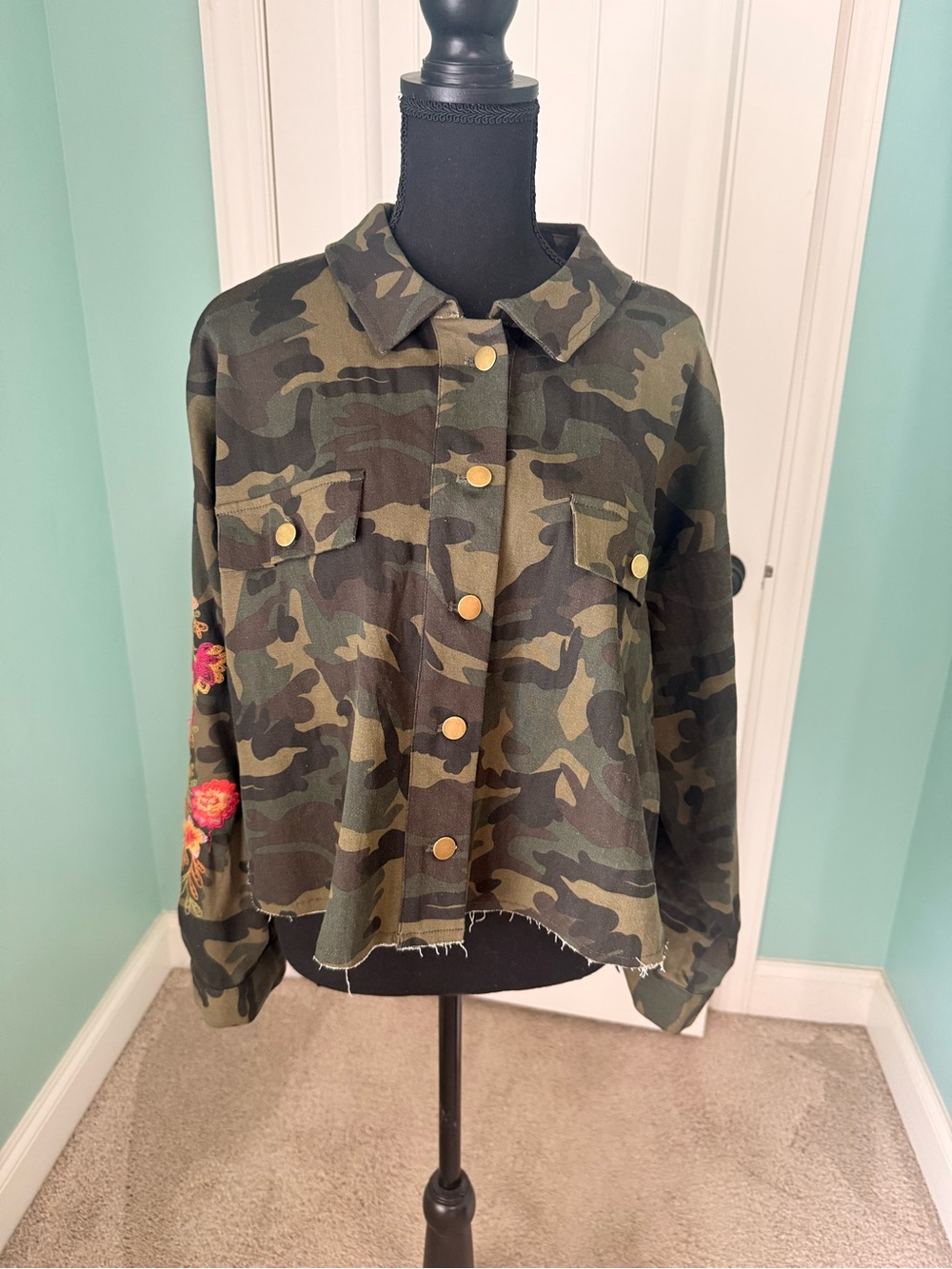 Savanna Jane Camo Cropped Jacket with Floral Sleeve Embroidery and sequins - NWT